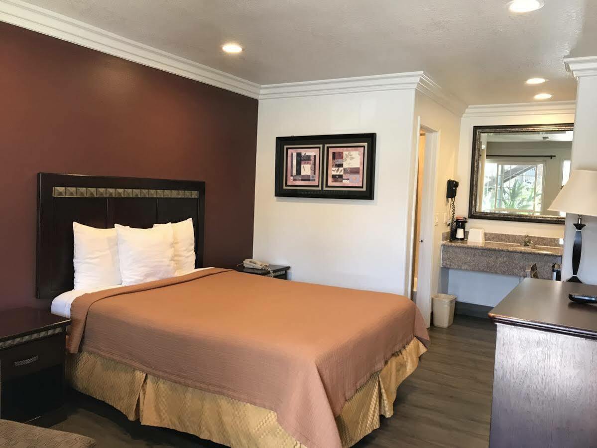 Hyland Inn Near Legoland Carlsbad Dış mekan fotoğraf