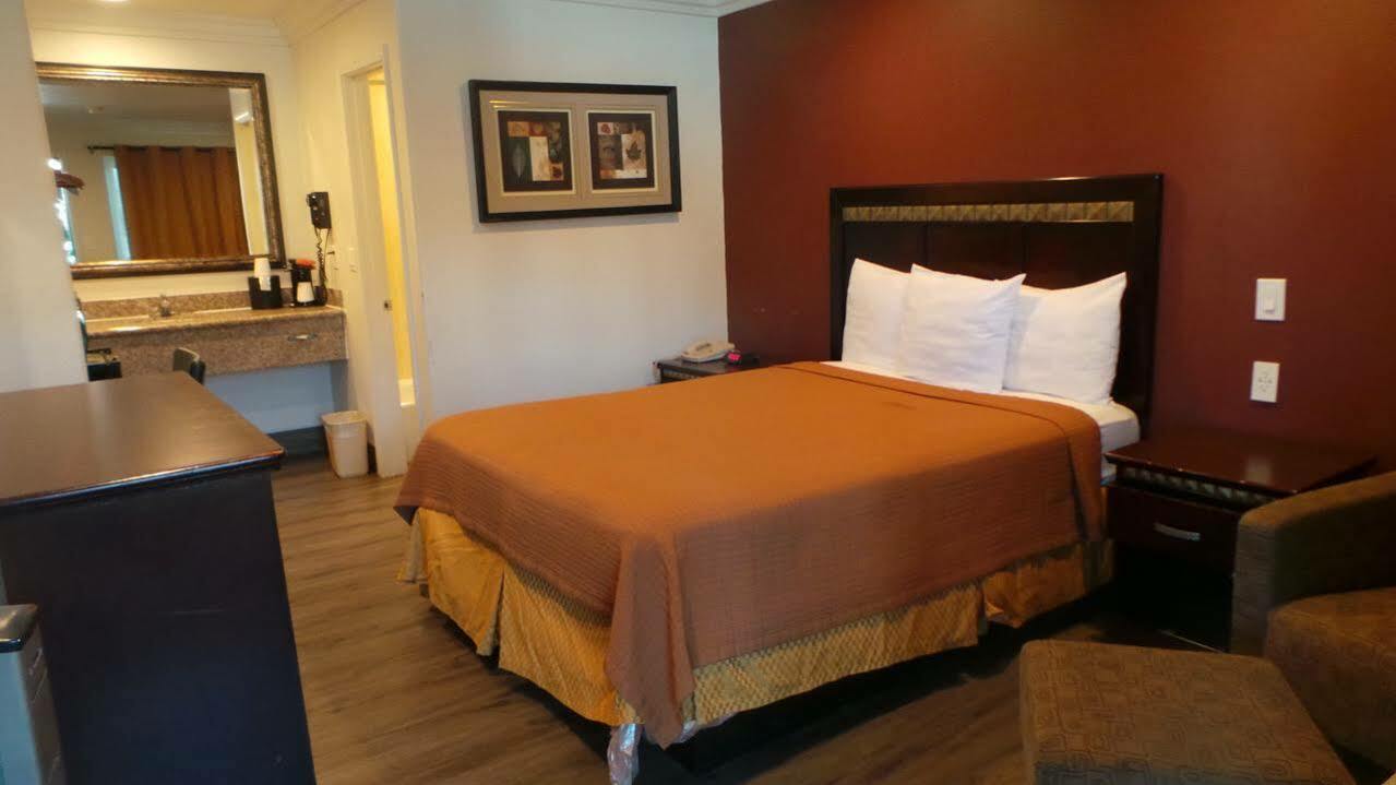 Hyland Inn Near Legoland Carlsbad Dış mekan fotoğraf