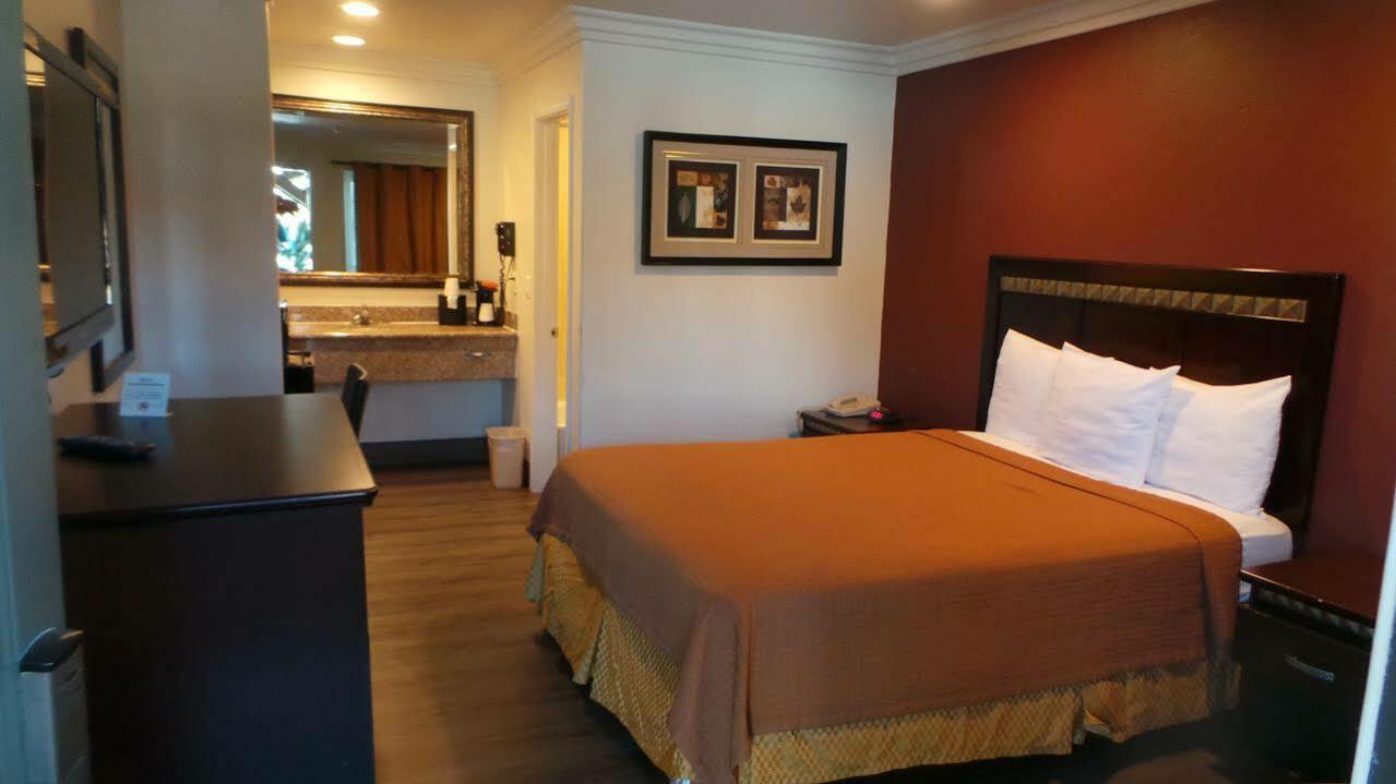 Hyland Inn Near Legoland Carlsbad Dış mekan fotoğraf